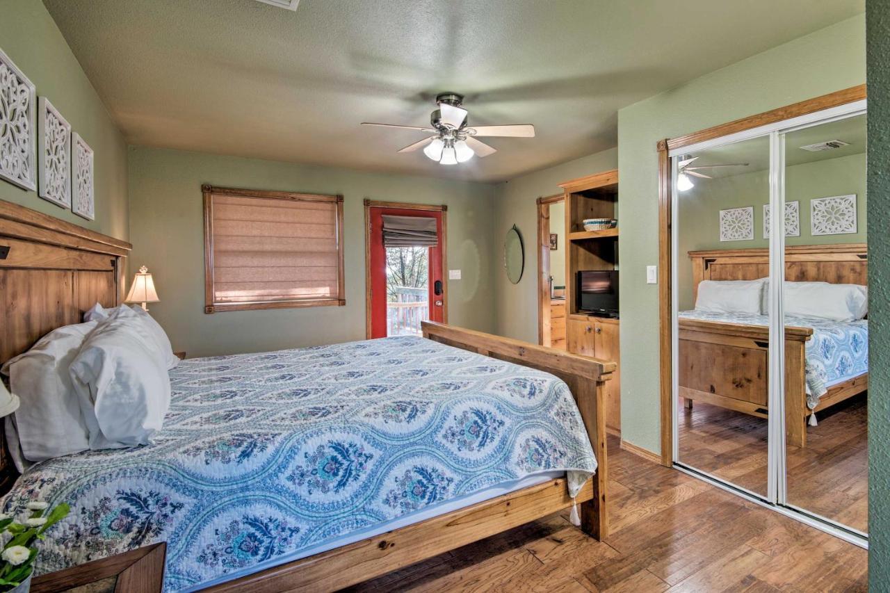 Broken Bow Cottage With Deck, Hot Tub And Fire Pit! Extérieur photo