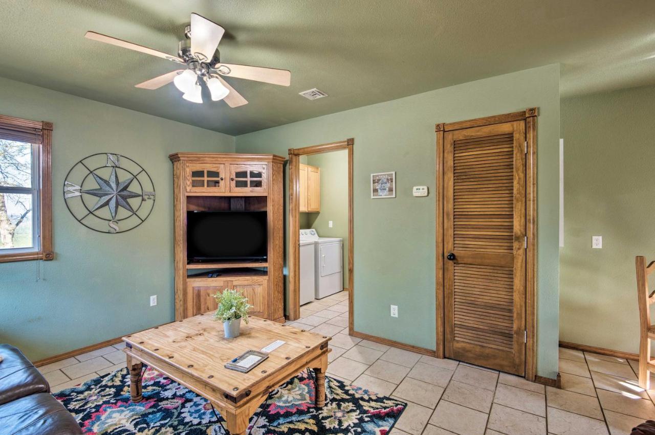 Broken Bow Cottage With Deck, Hot Tub And Fire Pit! Extérieur photo
